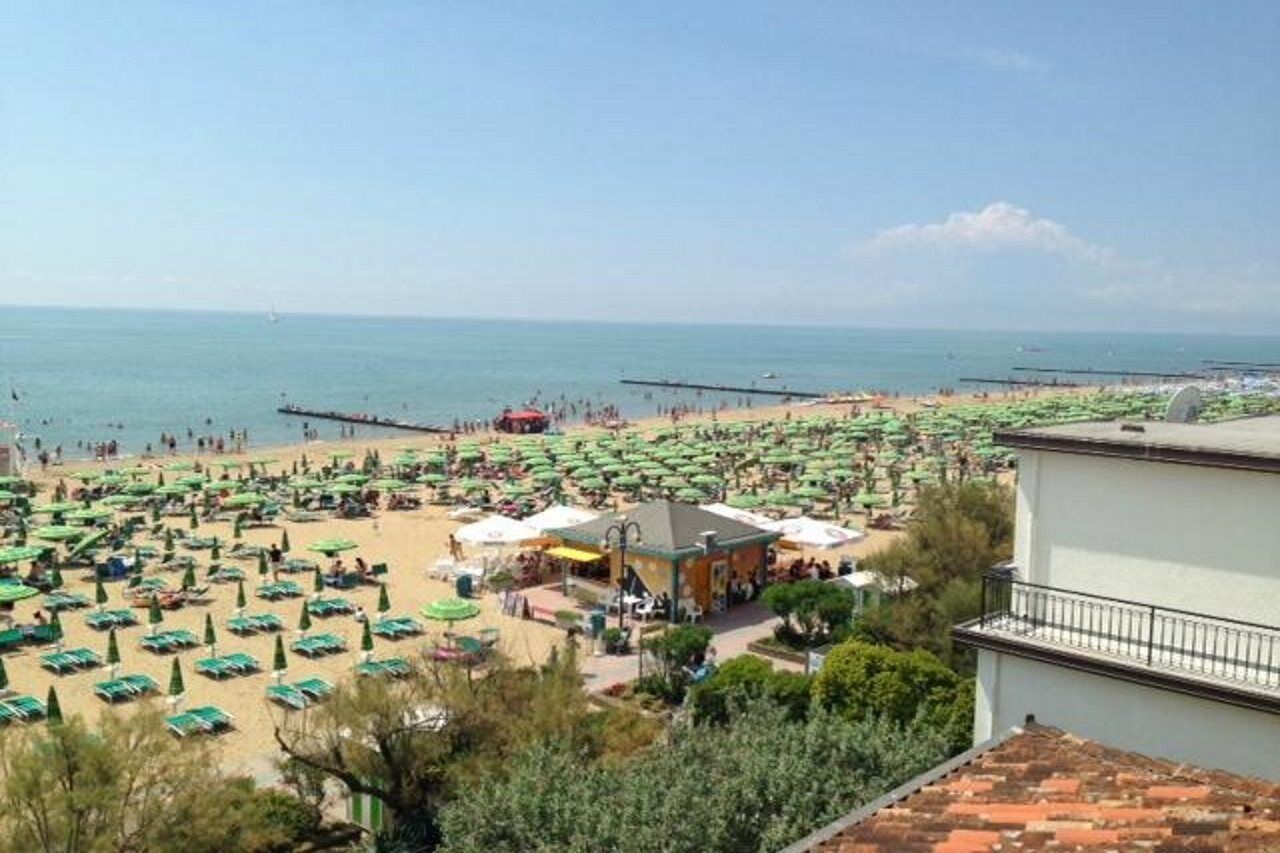 Hotel Bellariva Лидо ди Йезоло Екстериор снимка